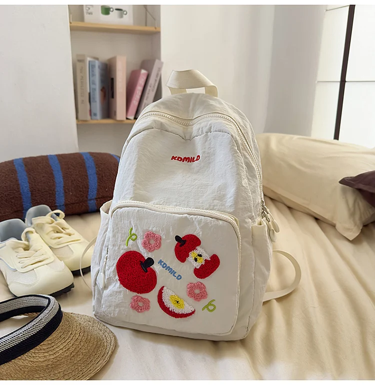 Niedlicher bestickter lässiger Schulrucksack