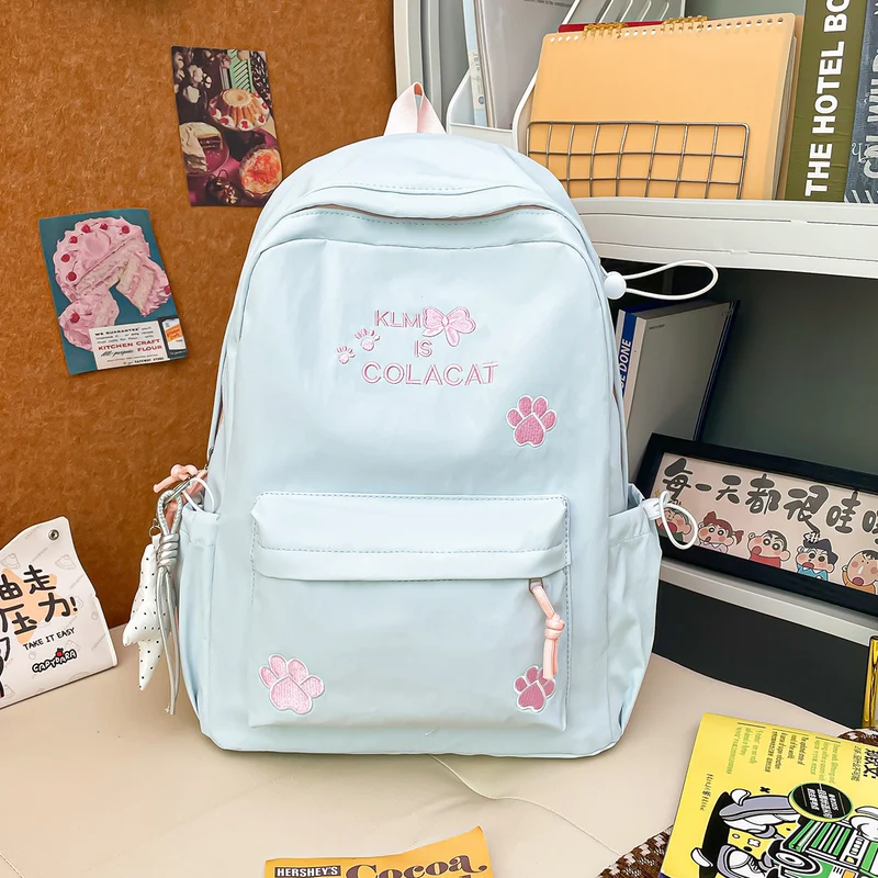 Niedlicher Schulrucksack im Anime-Stil