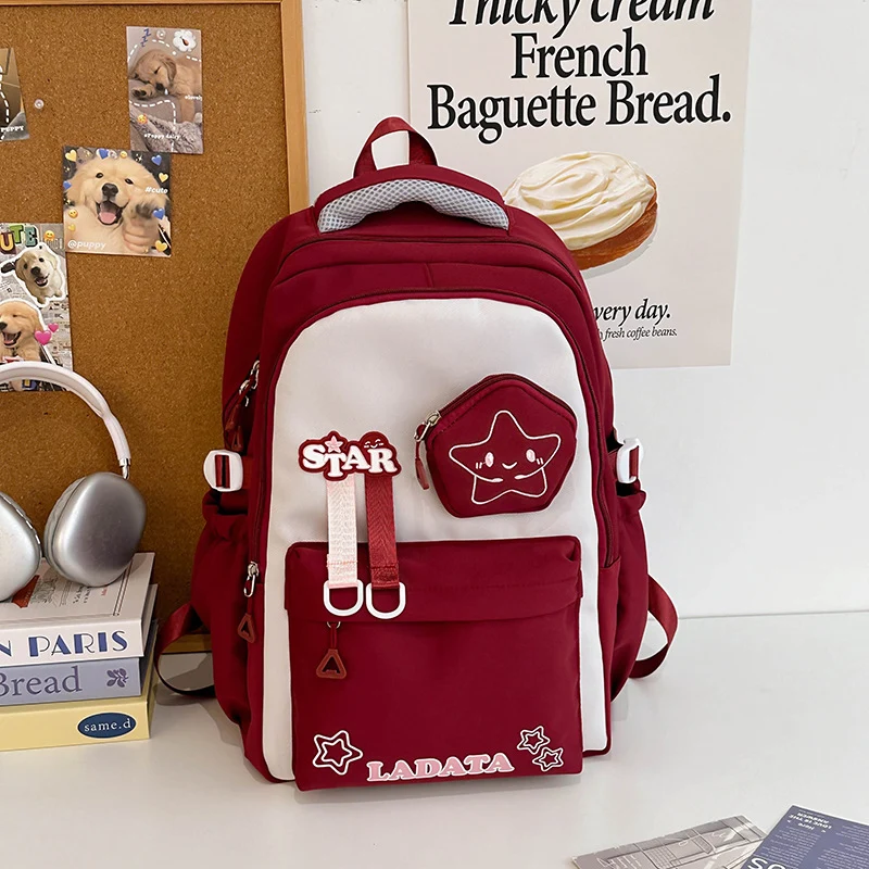Niedlicher Schulrucksack im Charakter-Design