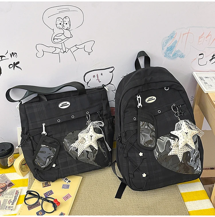 Vielseitiger Schulrucksack mit Sternen