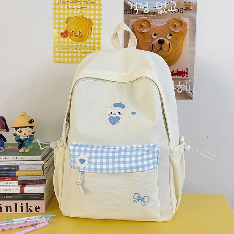 Niedlicher Schulrucksack im Charakter-Design