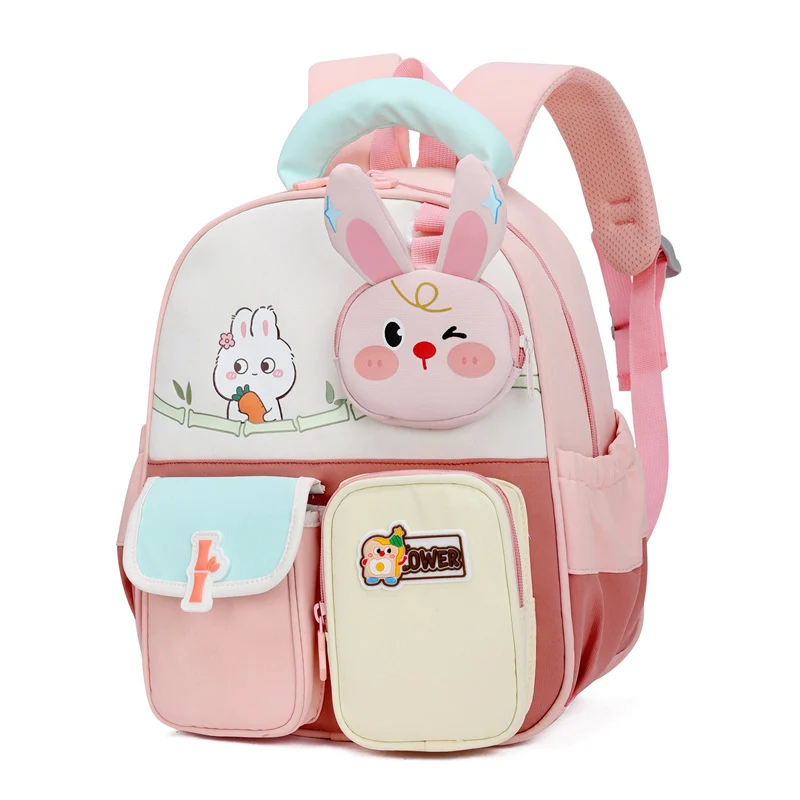 Charmanter Schulranzen für Kinder mit Hasenmotiv