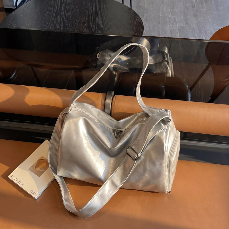 Sportliche Wochenend-Reisetasche mit strapazierfähigem Außenmaterial Skanto