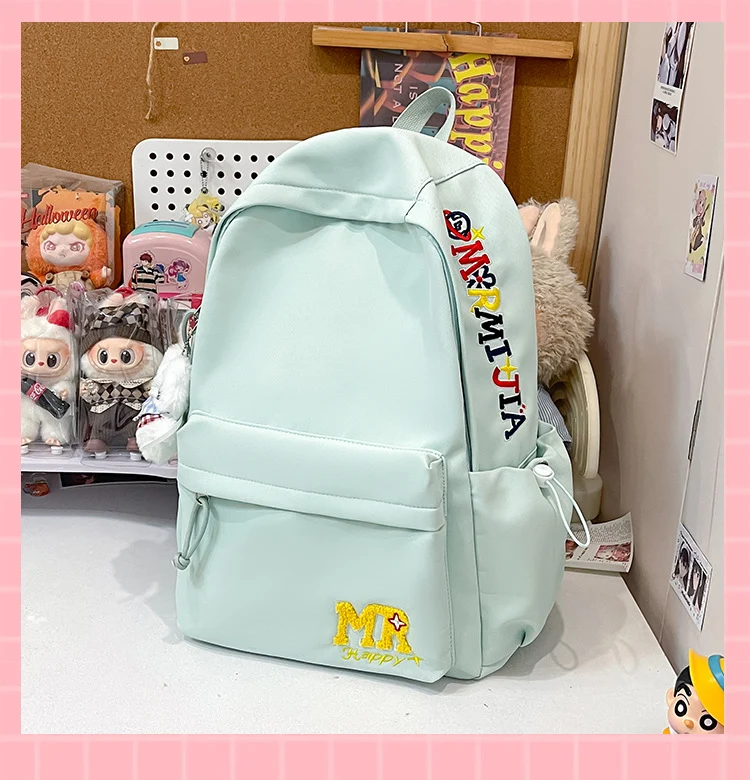 Lässiger Schulrucksack mit vielen Taschen