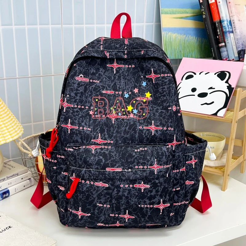 Schulrucksack für Mädchen mit fantasievollem Grafikdruck