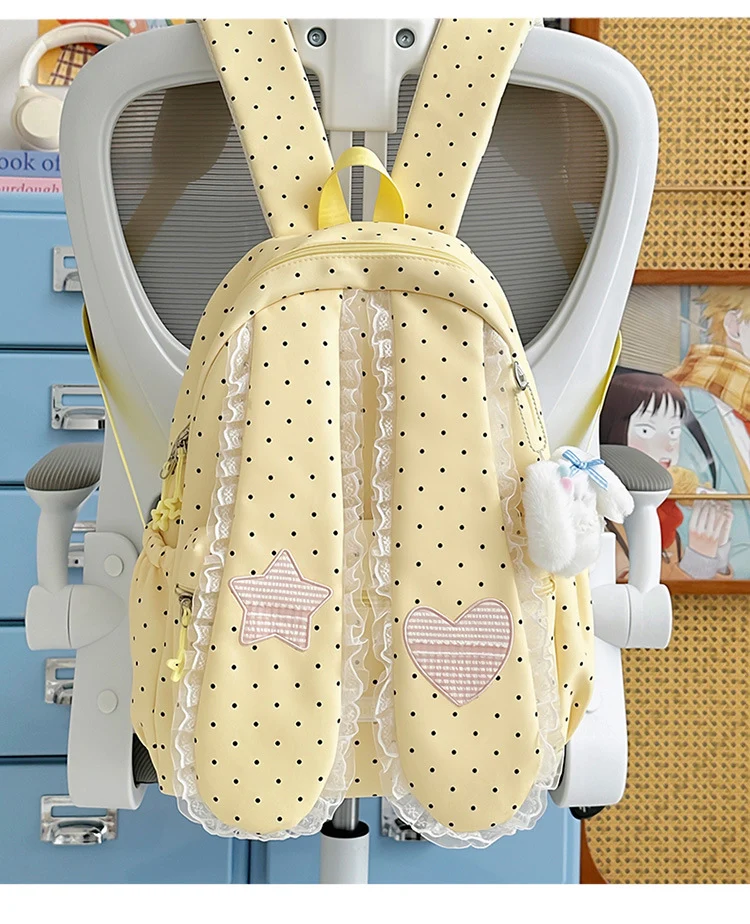 Schulrucksack für Mädchen mit verspielten Hasenohren und Tupfenmuster