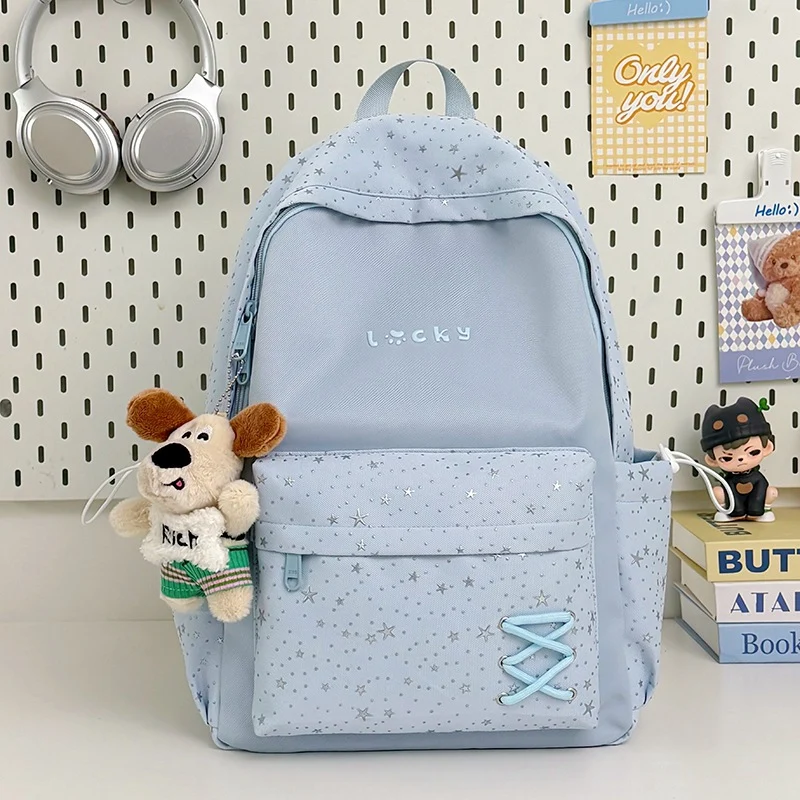 Charmanter Schulrucksack für Schüler mit Sternenapplikationen