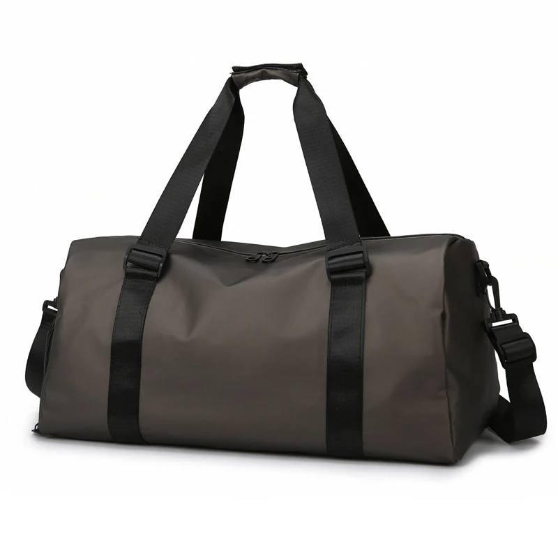 Sportliche Reisetasche mit wasserabweisendem Material und mehreren Fächern Skanto