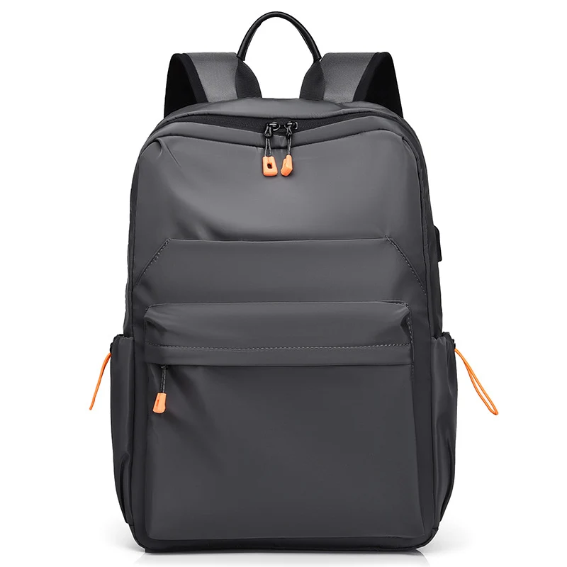 Robuster Alltagsrucksack mit wasserabweisendem Material Skanto