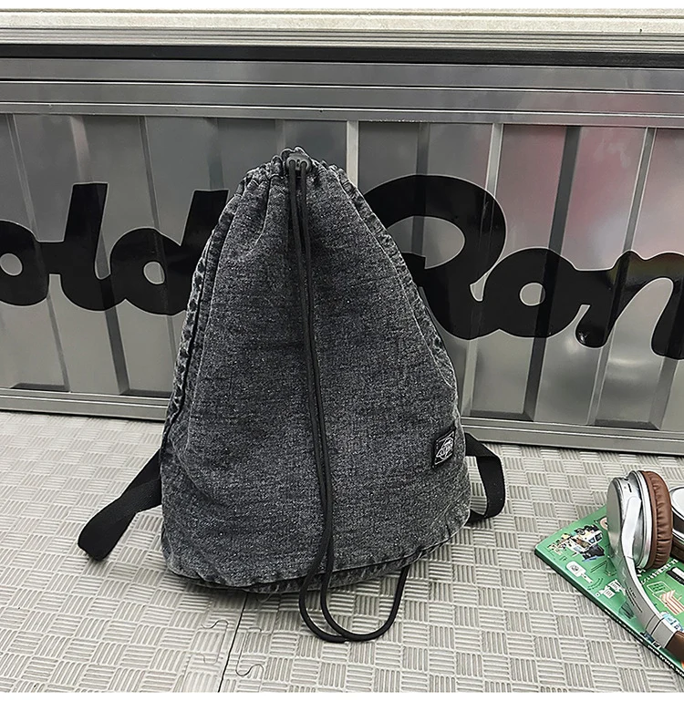 Lässiger Jeans-Schulrucksack mit Kordelzug