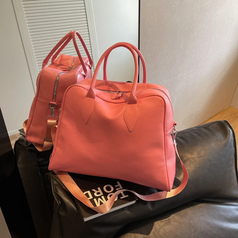 Stylische und geräumige Reisetasche mit vielseitigen Tragemöglichkeiten Skanto