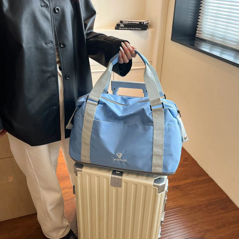 Praktische Trainings- und Reisetasche Skanto