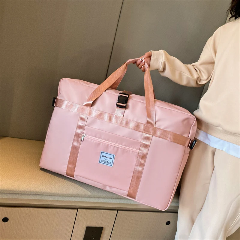 Große Sport-Reisetasche mit strapazierfähigem Außenmaterial und cleverer Fächeraufteilung Skanto
