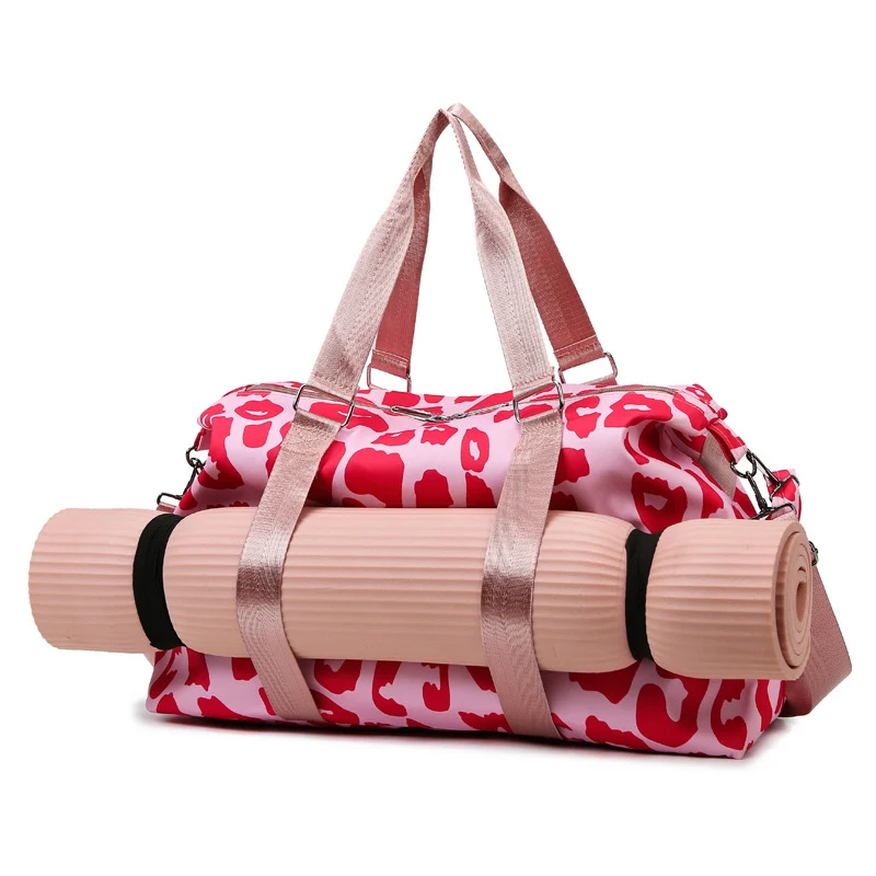 Sportliche Reisetasche mit trendigem Zebramuster Skanto