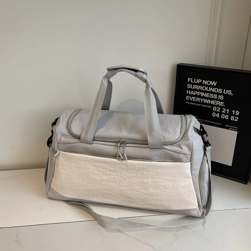 Sportliche Reisetasche mit mehreren Fächern Skanto
