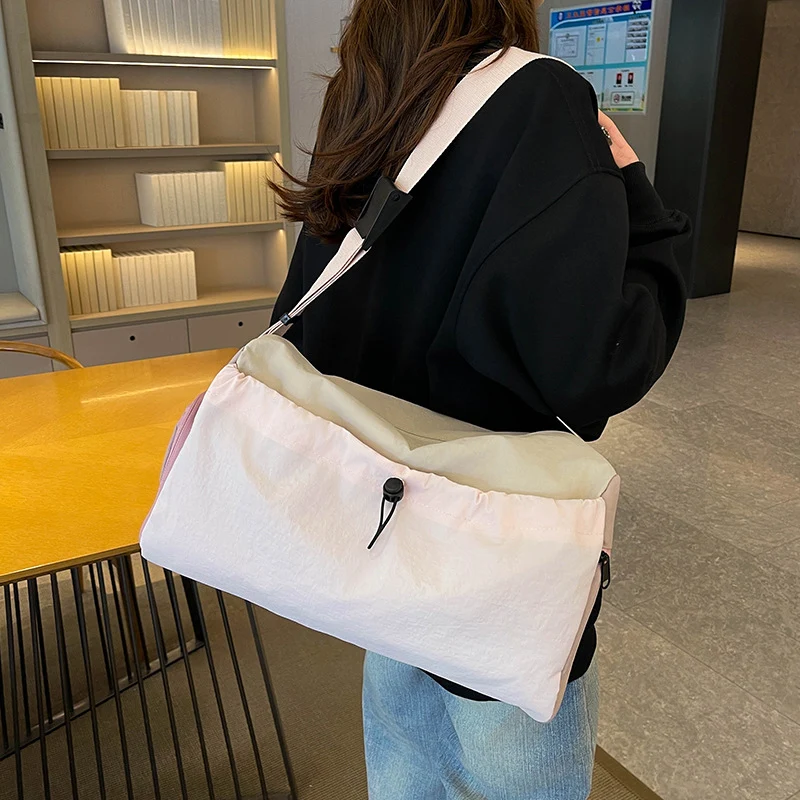 Praktische Sport-Reisetasche mit verstellbarem Schultergurt Skanto