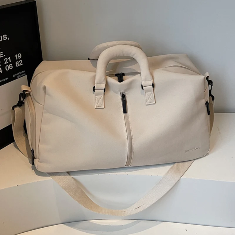 Moderne Reisetasche mit vielseitigen Trageoptionen Skanto
