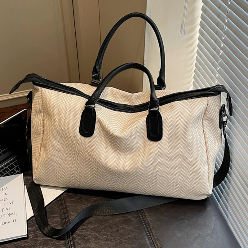 Elegante Reisetasche mit innovativem Fächerdesign Skanto