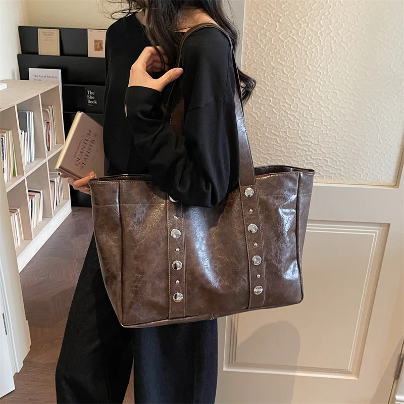 Hochwertige Vintage-Ledertasche Skanto