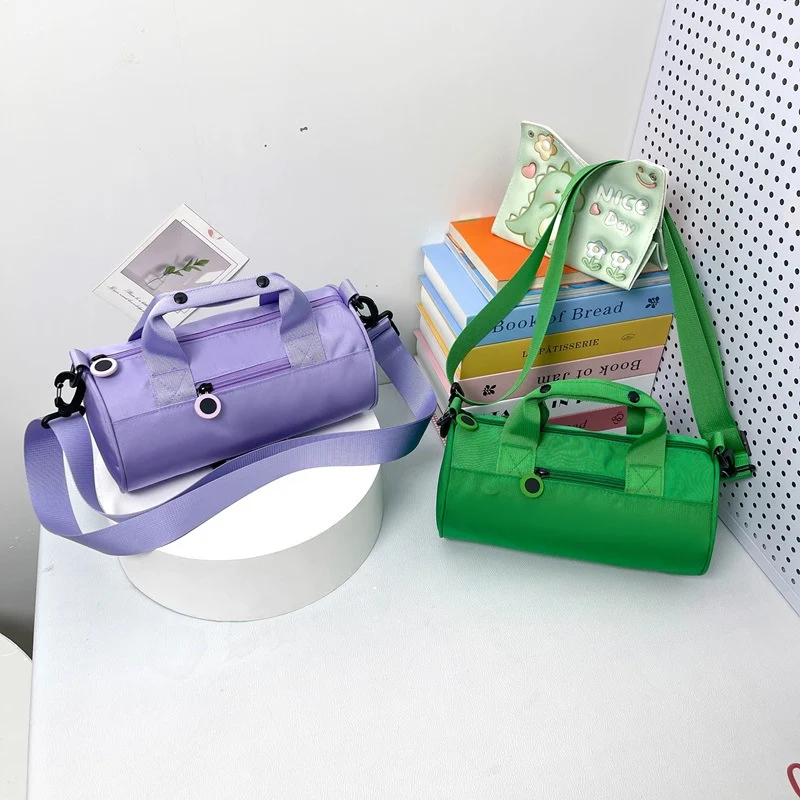 Sportliche Mini-Reisetasche mit verstellbarem Schultergurt und stabilen Tragegriffen Skanto