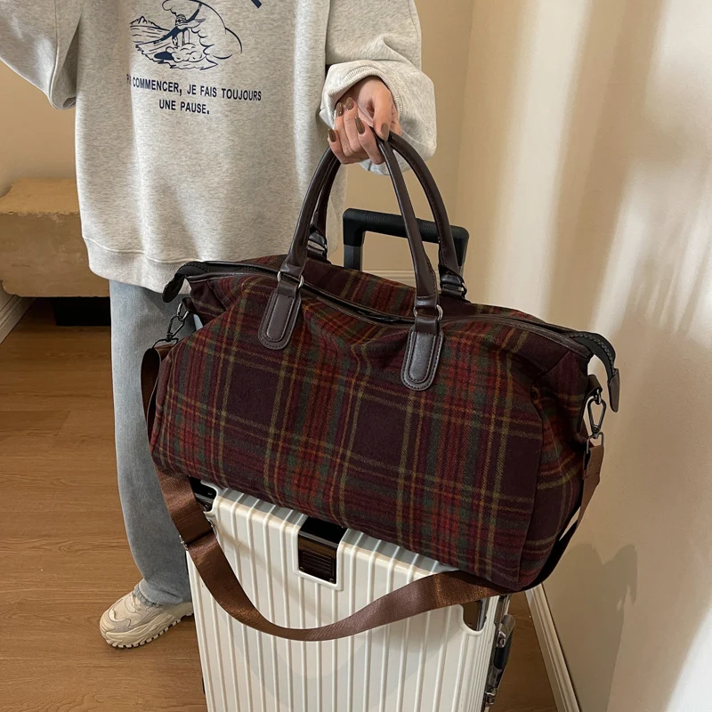 Sportliche Mehrzweck-Reisetasche mit robustem Innenraum und strapazierfähigen Griffen Skanto