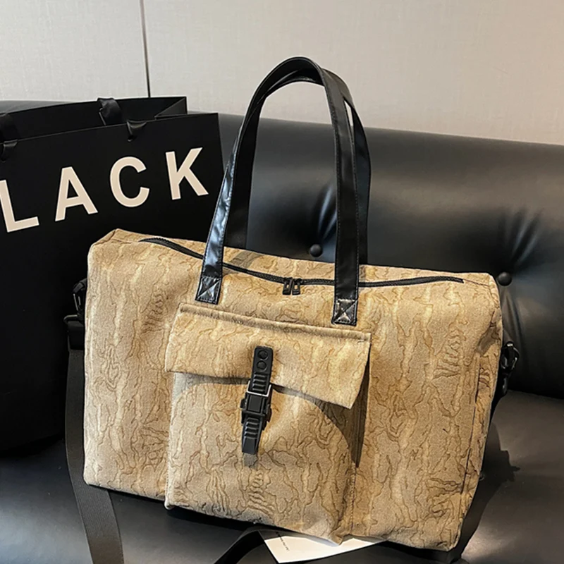 Board- und Reisetasche mit verstellbarem Schultergurt Skanto