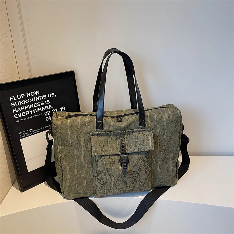 Board- und Reisetasche mit verstellbarem Schultergurt Skanto