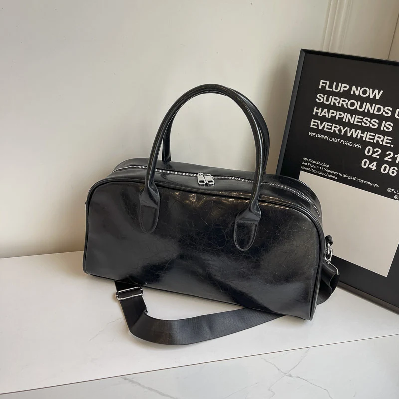 Elegante und geräumige Wochenendtasche aus hochwertigem Kunstleder Skanto