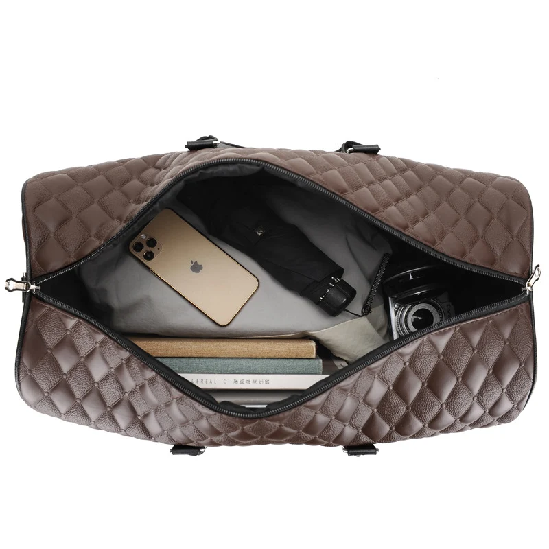 Stylische und geräumige Reisetasche aus hochwertigem Kunstleder Skanto