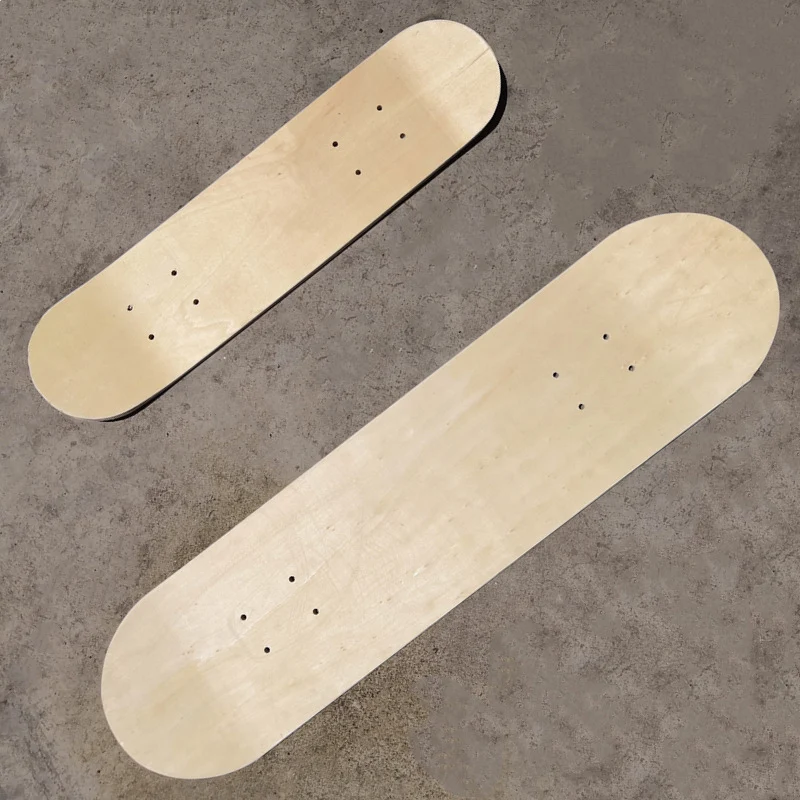 Anpassbares Skateboard-Deck Skanto