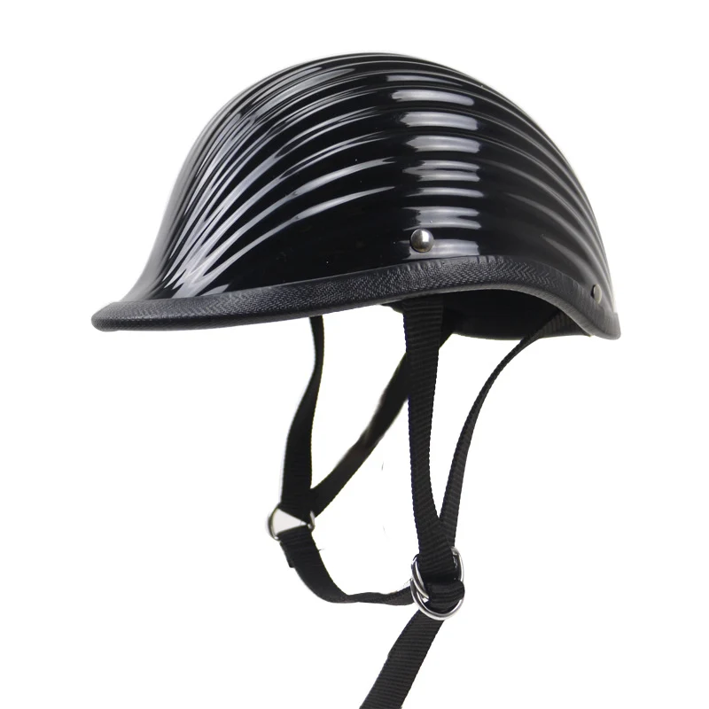 Klassischer gerippter Motorradhelm Skanto