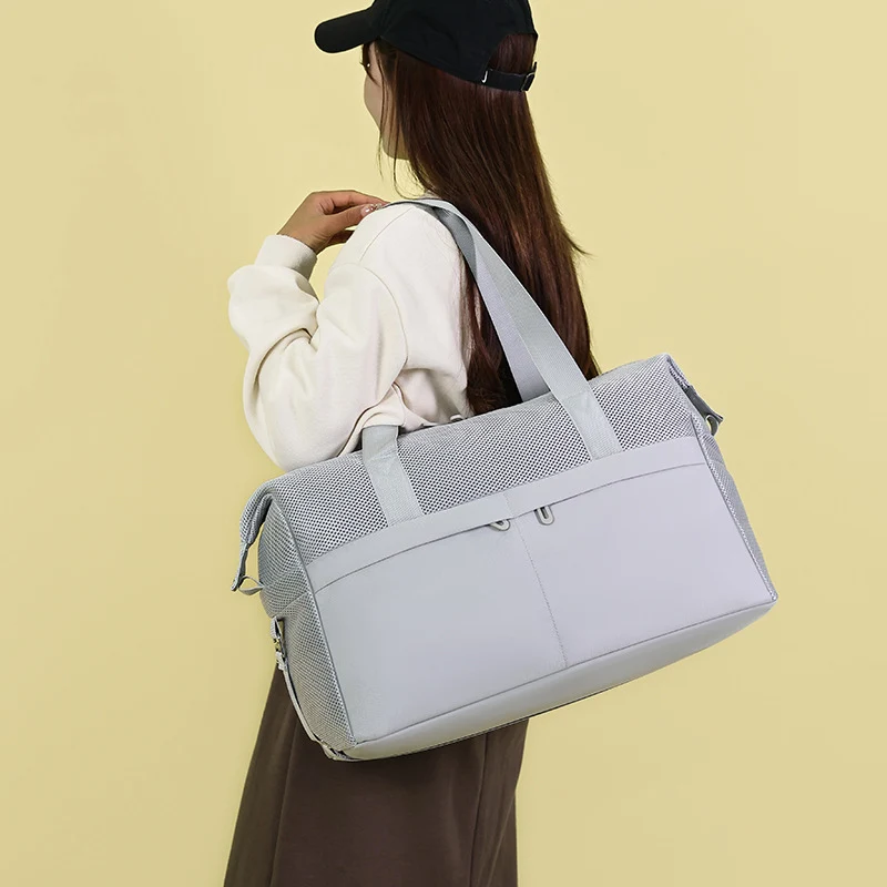 Sportliche Tragetasche mit atmungsaktivem Mesh und multifunktionalen Taschen Skanto