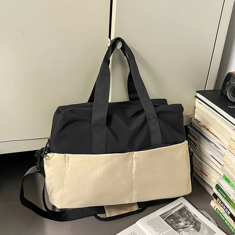 Sportliche Multifunktions-Reisetasche mit großem Staufach Skanto