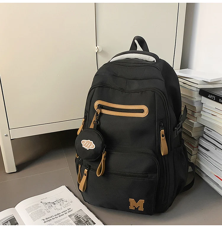 Vielseitiger Schulrucksack mit mehreren Fächern Skanto