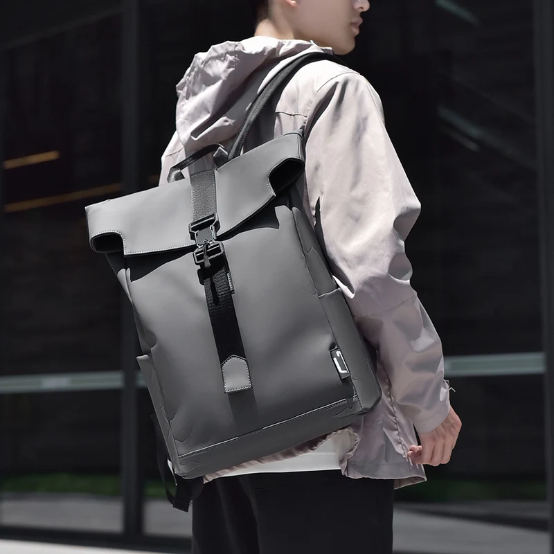 Faltbarer Rucksack mit wasserdichtem Material und minimalistischer Ästhetik Skanto