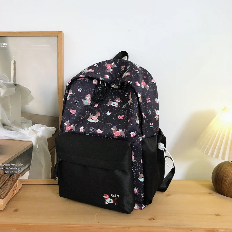Verspielter Rucksack Skanto mit Tiermuster