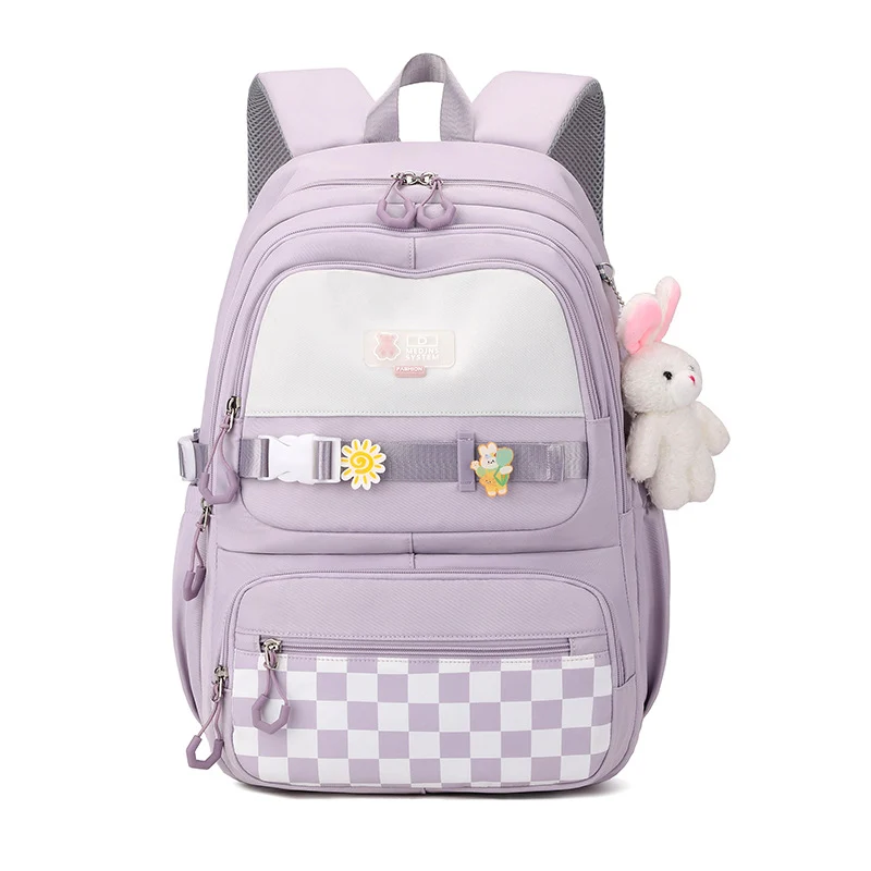 Niedliche Schultasche mit verspieltem Anhänger Skanto