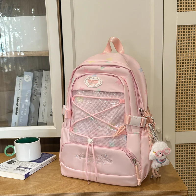 Stylischer Rucksack Skanto mit Sternenverzierung