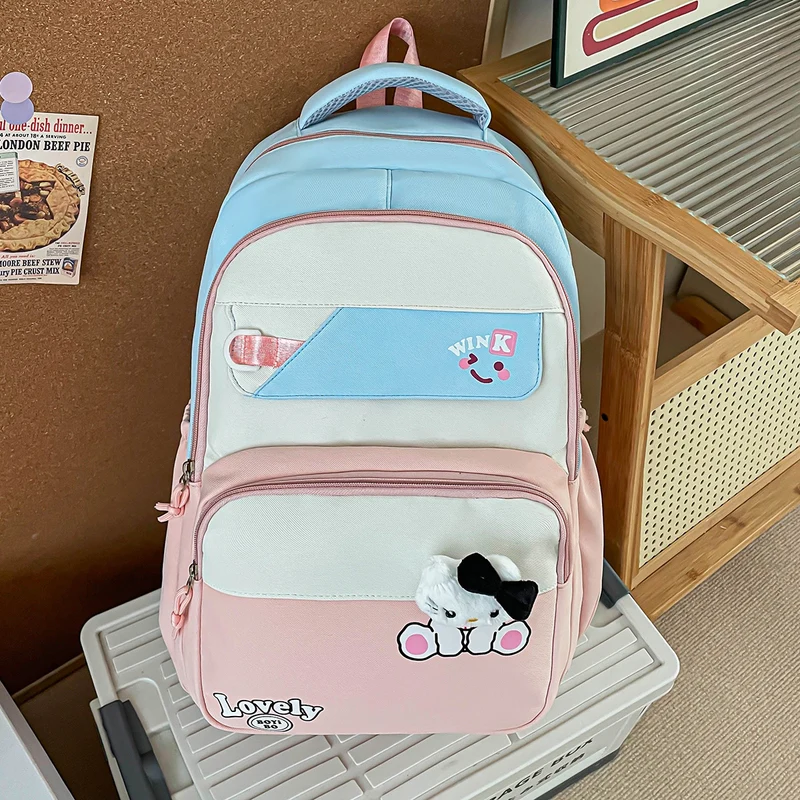 Plüsch-Charakter-Rucksack Skanto mit lustigem Thema