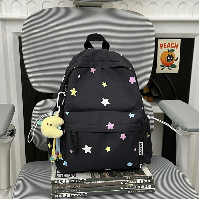 Rucksack Skanto mit lustigem Sternenmuster