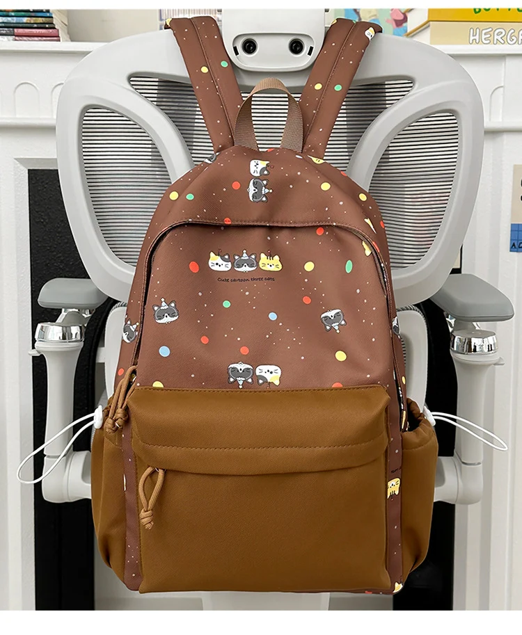 Rucksack Skanto mit Zeichentrickfiguren-Print