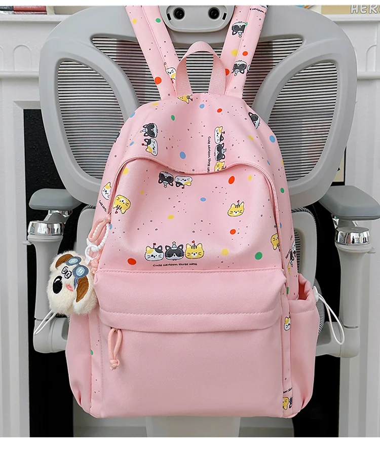 Rucksack Skanto mit Zeichentrickfiguren-Print