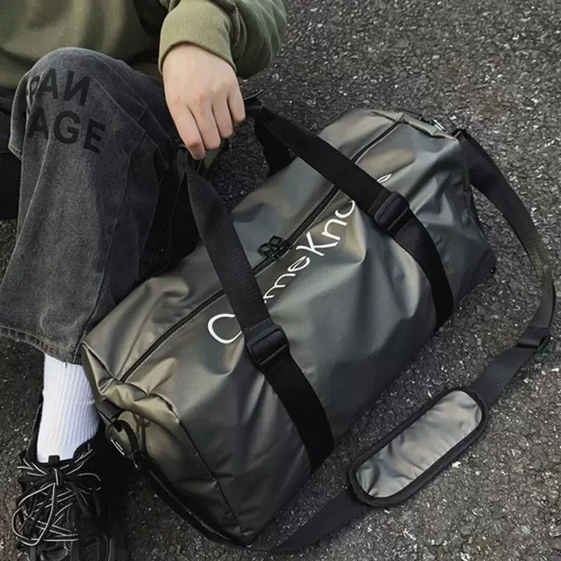 Reisetasche mit integriertem Trolley-Gurt Skanto