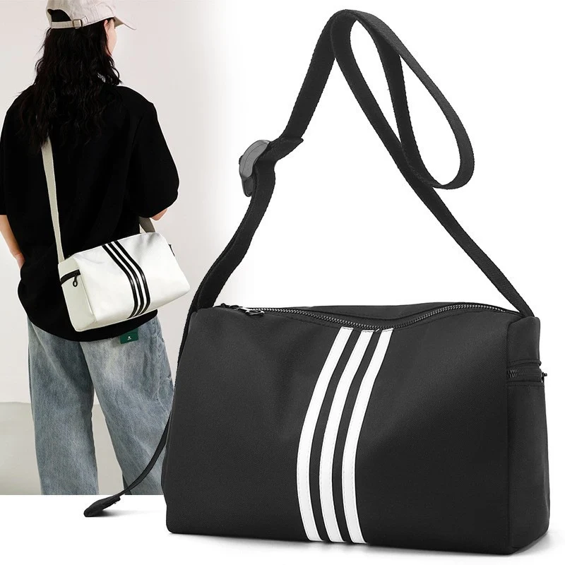 Sportliche Schultertasche Skanto