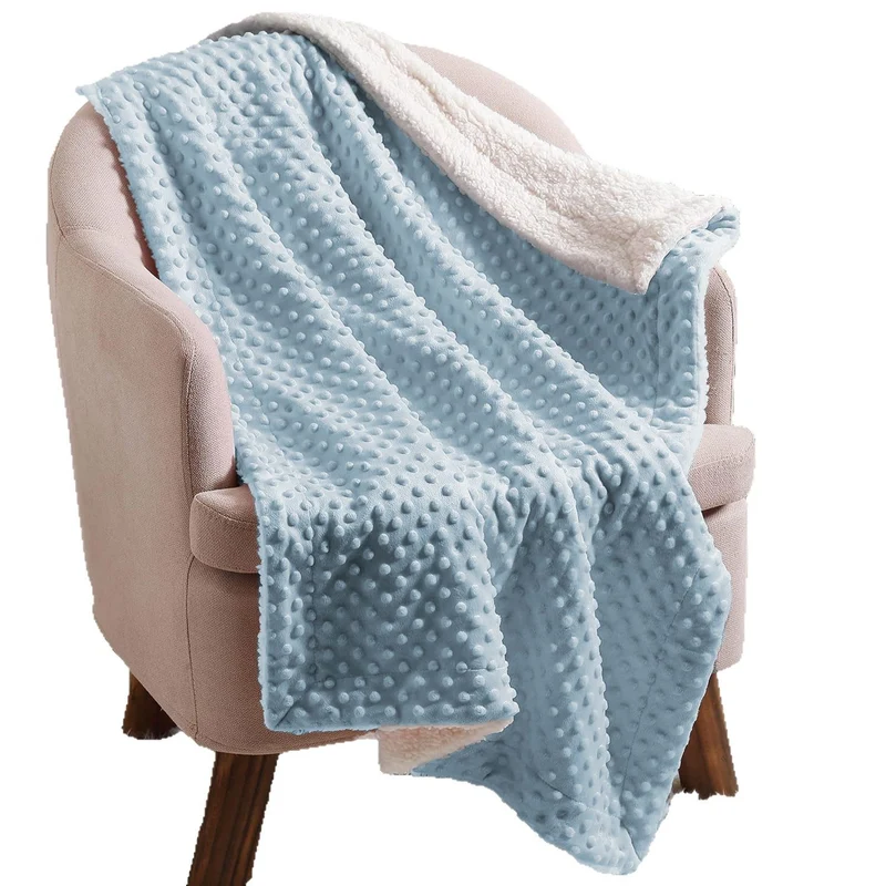 Weiche und wendbare Kuscheldecke Skanto