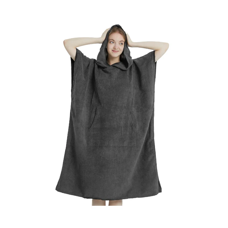 Flauschiger Kapuzen-Badeponcho Skanto