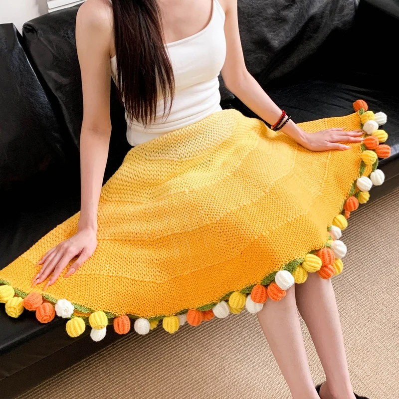 Elegante handgemachte Strickdecke mit Blumenmuster Skanto