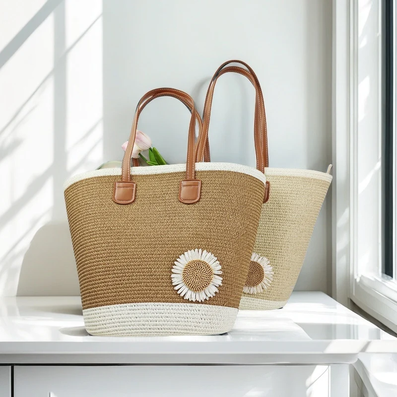 Strandtasche mit Blumenakzenten Skanto