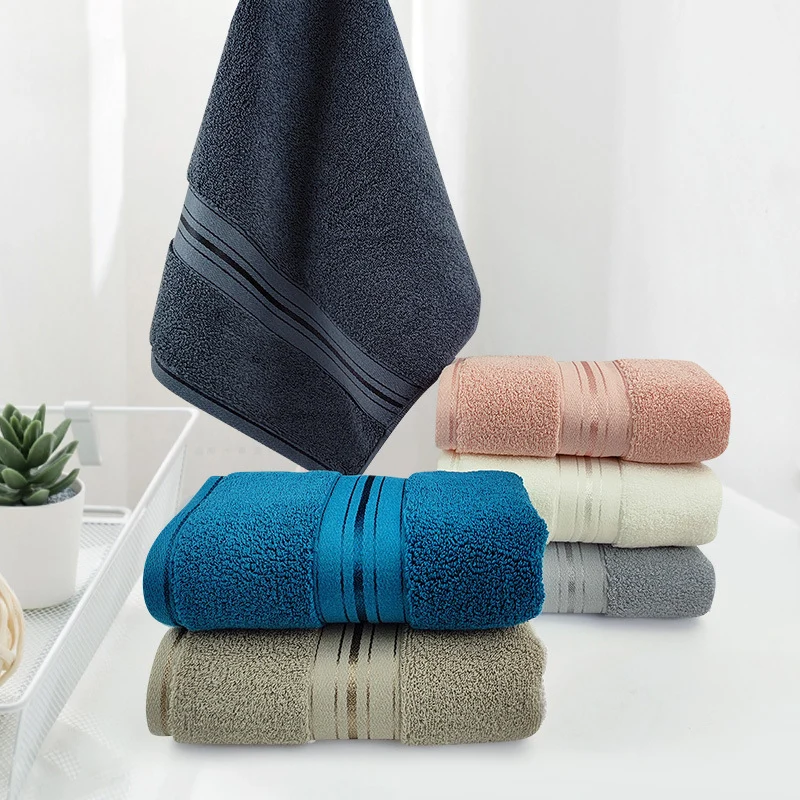 Premium-Frotteehandtuch mit elegantem Streifenmuster Skanto
