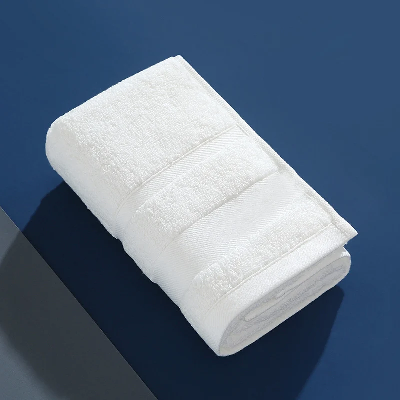 Hochwertiges Frottee-Handtuch mit luxuriösem Design Skanto